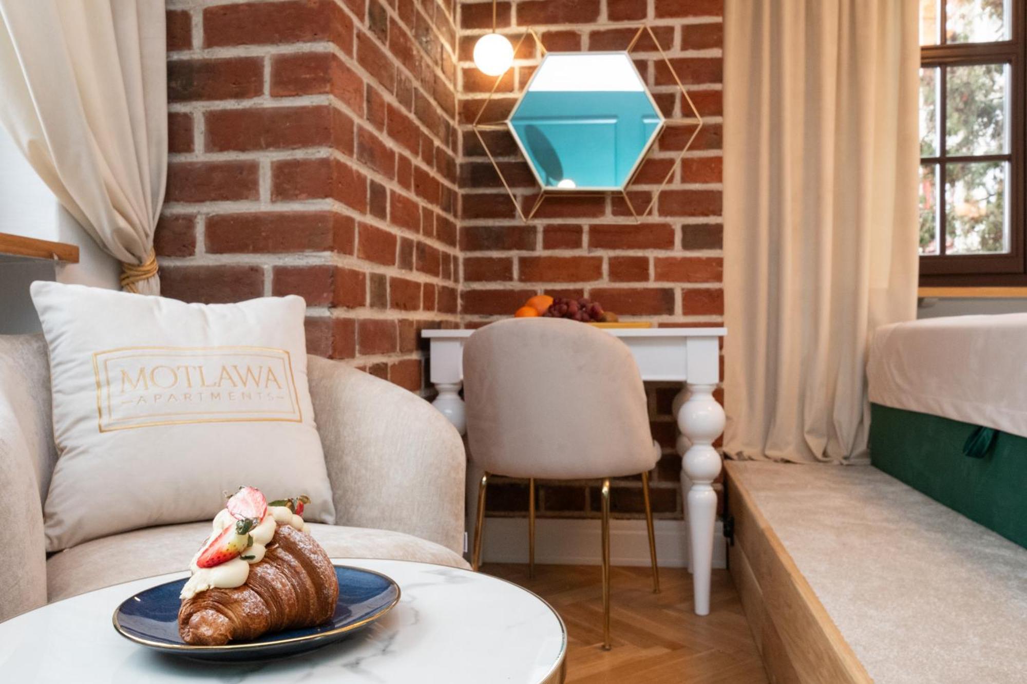 Motlawa Apartments - Old Town & River Viev, Fast Wifi グダニスク エクステリア 写真